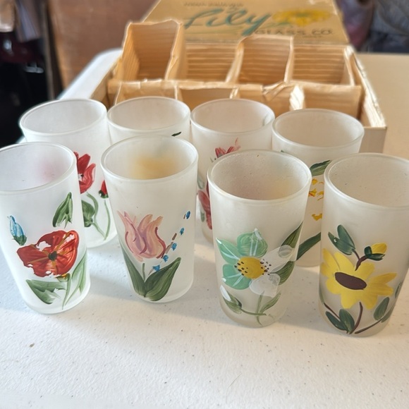 VINTAGE FROSTED GLASSWARE SET LILY COMPANY HANDPAINTED Hand-Painted Floral - Picture 7 of 10